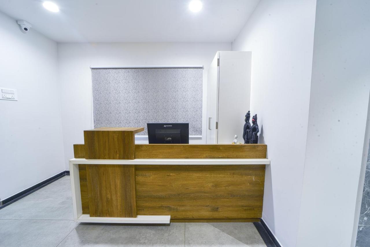 Hotel Trushadham Near To Mahalaxmi Temple Kolhapur Zewnętrze zdjęcie